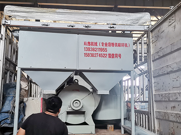 木粉粉碎機一小時產(chǎn)幾噸，哪些方面能提高產(chǎn)量